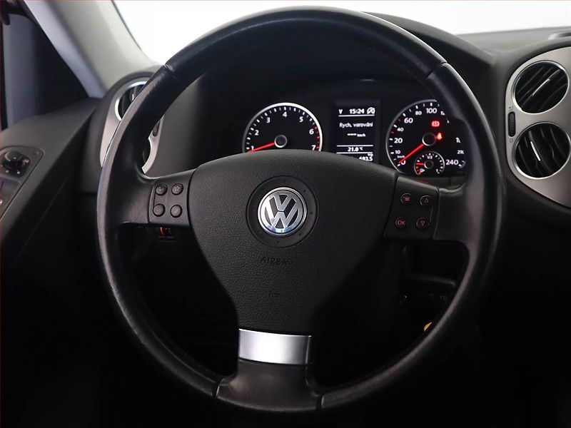 Volkswagen Tiguan (2010) 1.4 TSI, Navi, Tempomat - fotka 12 z 17