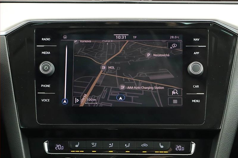 Volkswagen Passat (2020) R-Line 2.0 TDI - fotka 12 z 20