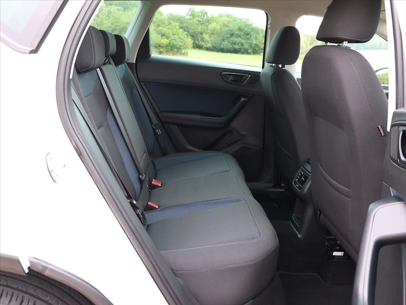 Seat Ateca 2,0 TDI LED 4Drive CZ Style - fotka 14 z 33