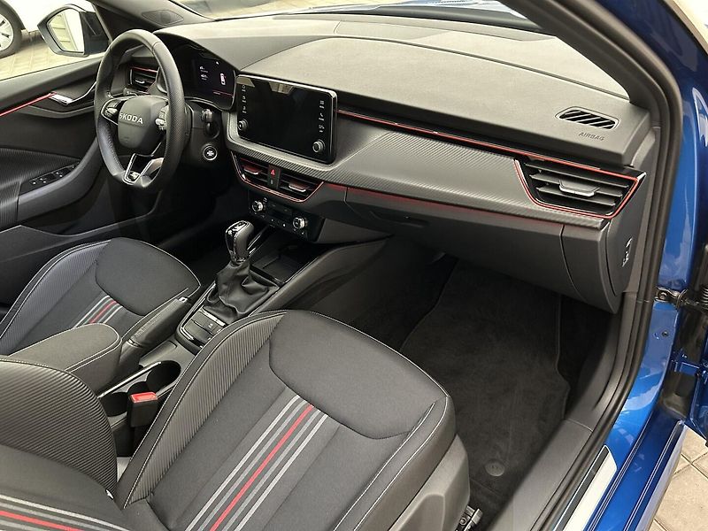 Škoda Kamiq 1.5 TSI Monte Carlo - fotka 28 z 29