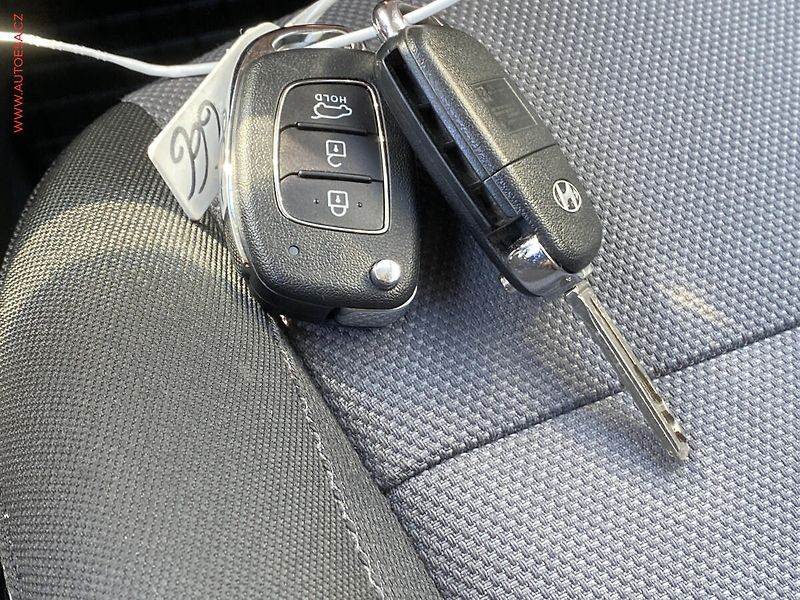 Hyundai i20 (2019) 1.0 T-GDi, YES! navi, kamera - fotka 17 z 17