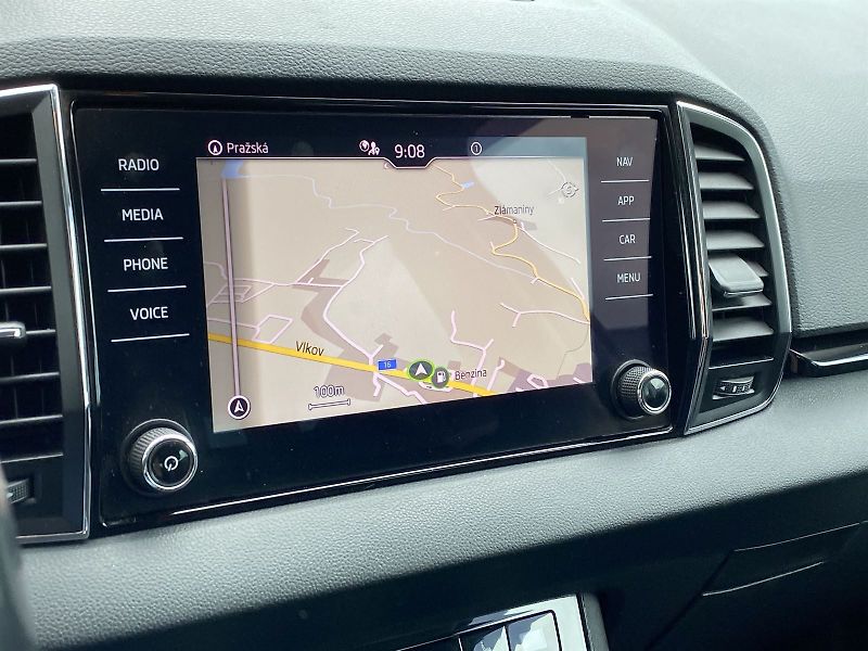 Škoda Karoq (2021) 2.0 TDI Style+ - fotka 11 z 38