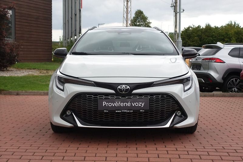 Toyota Corolla 2.0HSD e-CVT 3W GR SPORT Dynam - fotka 2 z 32