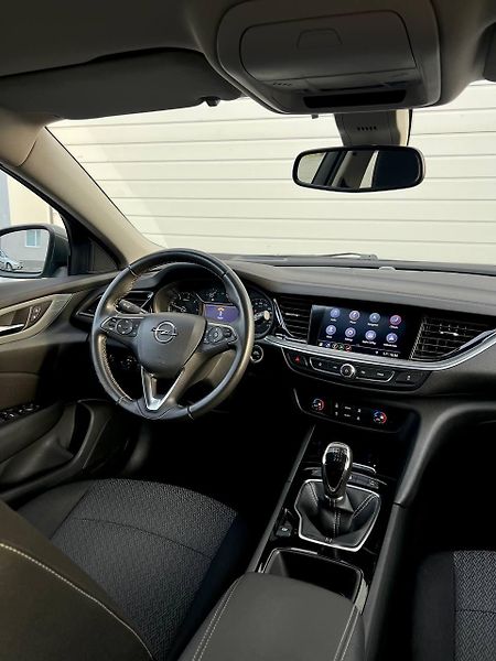 Opel Insignia (2018) LED APPLE CARPLAY NAVIGACE  - fotka 11 z 13