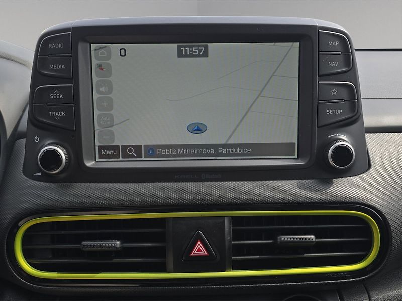 Hyundai Kona (2018) Style Premium 1.6T-GDi A/T 4x4 - fotka 19 z 30