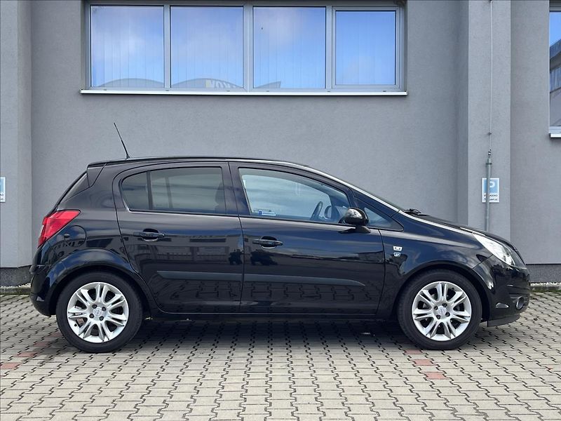 Opel Corsa 1,2 16V  Edition 111 AT - fotka 6 z 30