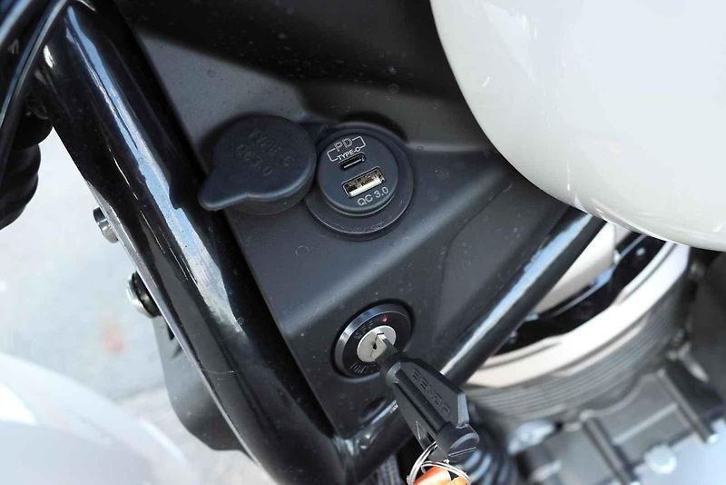 Benda Chinchilla 500 patří k motorkám, za kterými se na silnici zálibně otočíte.