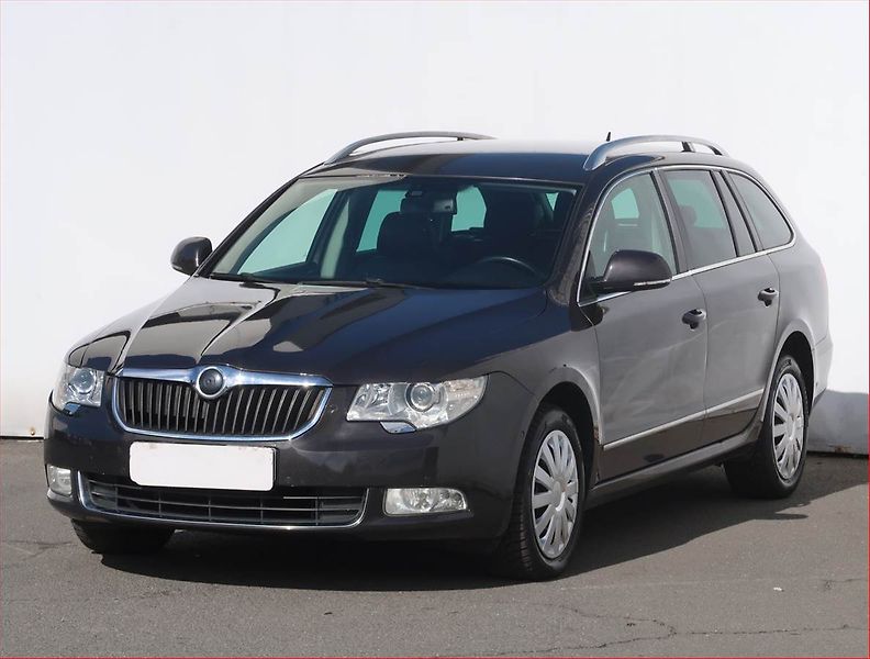 Škoda Superb (2010) Elegance 2.0 TDI, Automat - fotka 2 z 21