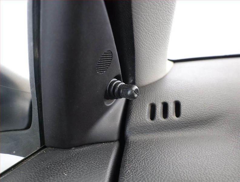 Peugeot 206 (2007) 1.4, po STK, Klima - fotka 11 z 12