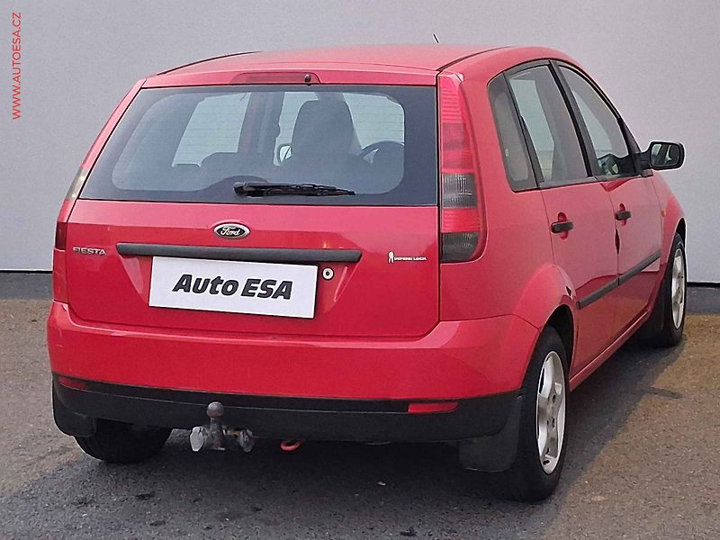 Ford Fiesta (2005) 1.3i, ČR, AC, tažné - fotka 4 z 15