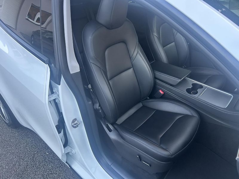 Tesla Model Y ZAMLUVENO ! TZ 94% - fotka 43 z 47
