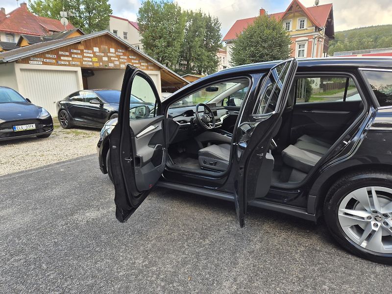 Škoda Enyaq 150kw, iV80 19ALU TZ SOH 92% - fotka 13 z 48