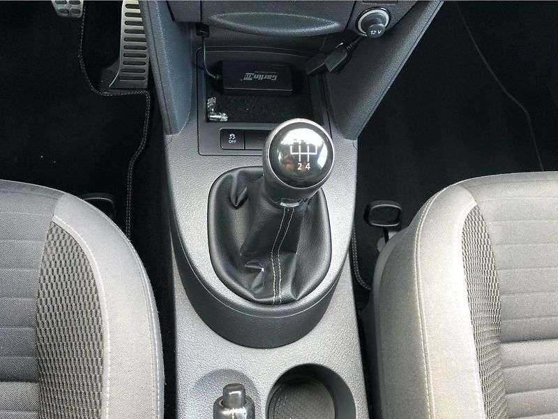 Volkswagen Caddy 1,6 TDI - fotka 20 z 26