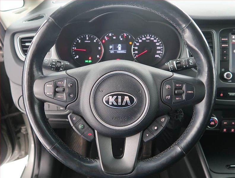 Kia Carens (2017) 1.7 CRDi, Automat, Serv.kniha - fotka 17 z 20