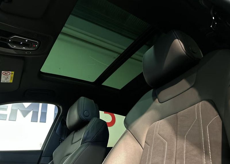 Audi Q8 e-tron 55 Q 360k Pano Tažné BLIS - fotka 22 z 22