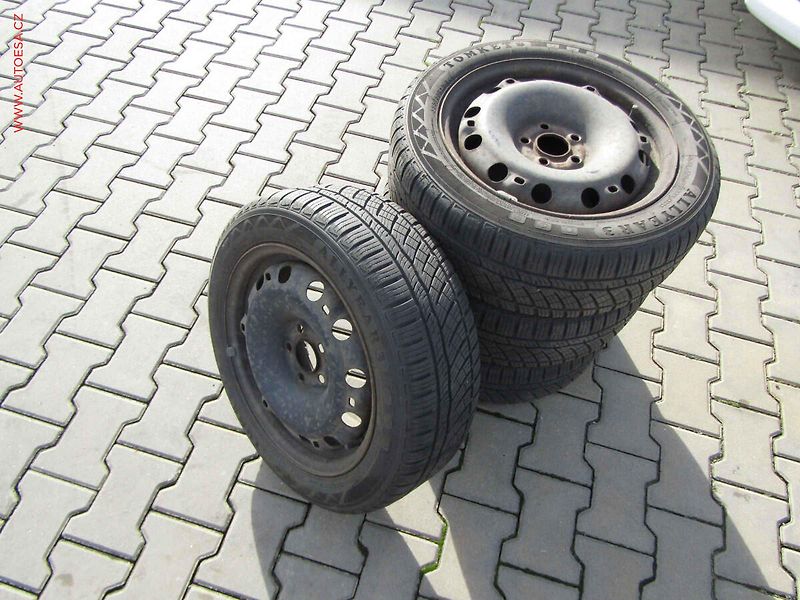 Škoda Fabia (2011) 1.4 TSi, 1.maj, RS, servis - fotka 18 z 19