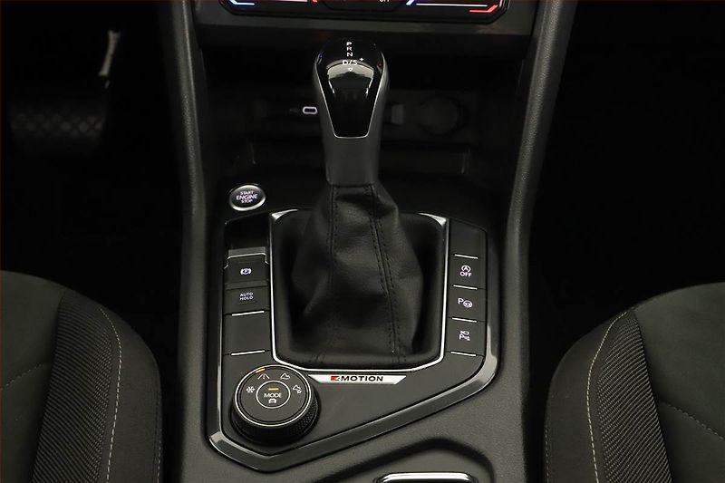 Volkswagen Tiguan (2021) Elegance 2.0 TSI - fotka 10 z 21