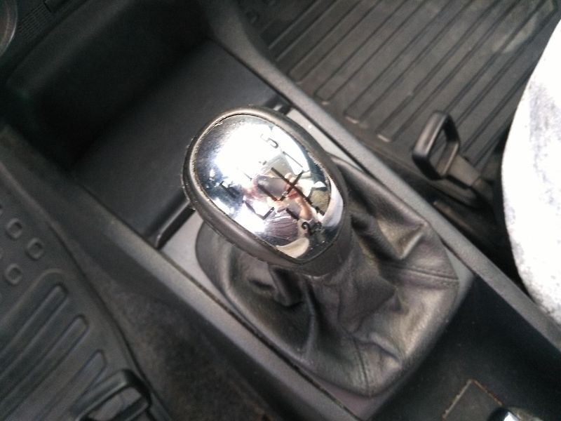 Škoda Fabia 1,2 HTP * Klima * - fotka 21 z 28