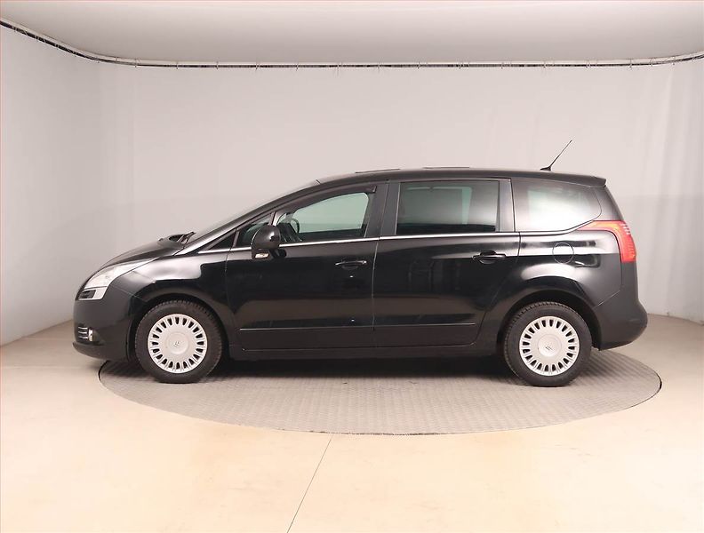 Peugeot 5008 (2012) 1.6 HDi, Automat, Tempomat - fotka 3 z 16