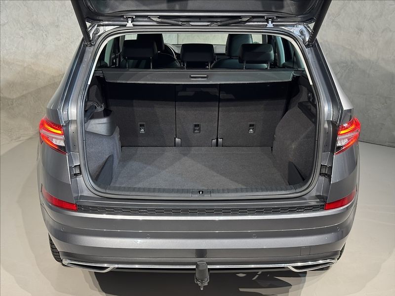 Škoda Kodiaq 2,0 TDi  DSG 4x4 L&K Virtual L - fotka 13 z 49