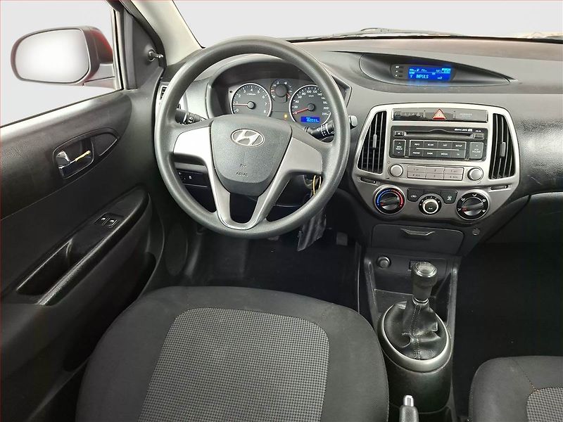 Hyundai i20 (2012) 1.2, plně pojízdný - fotka 7 z 13