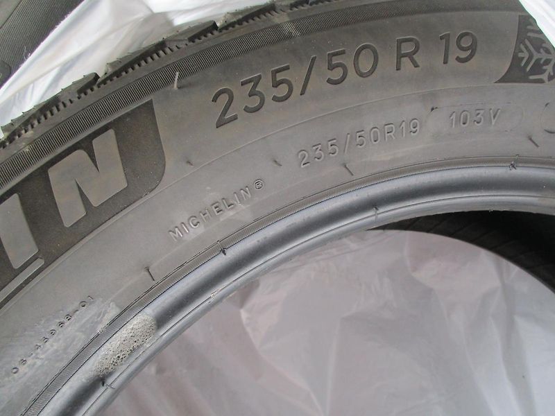 Volvo V90 T6 CROSS COUNTRY PRO 246kW - fotka 44 z 47