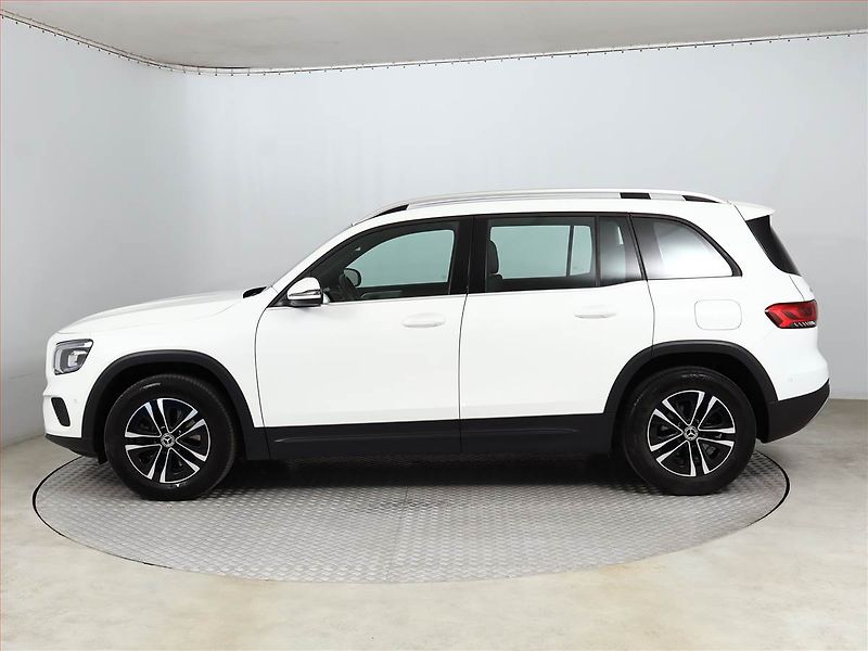 Mercedes-Benz GLB (2023) 200 d 4MATIC - fotka 3 z 24