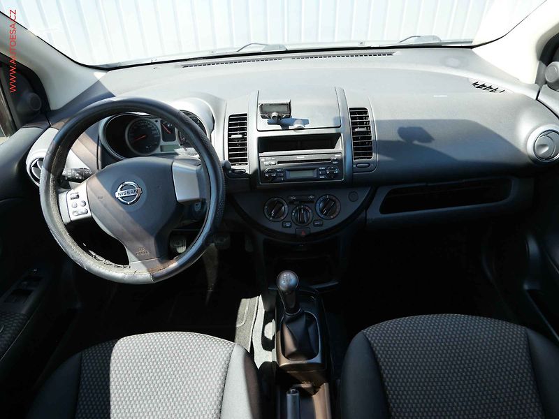 Nissan Note (2007) 1.5 dCi, AC, park.asist - fotka 8 z 14