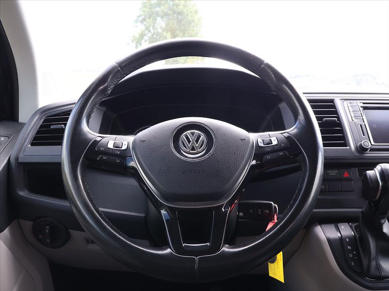 Volkswagen Caravelle 2,0 TDI 150kW DSG 8Míst Comfor - fotka 15 z 26