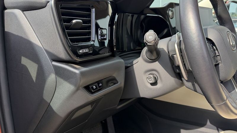 Lexus NX 350h 350H 2,5 HEV PRESTIGE - fotka 11 z 26