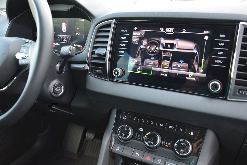Škoda Karoq (2024) 1.5 TSI 110 KW Ambition PLUS - fotka 21 z 23