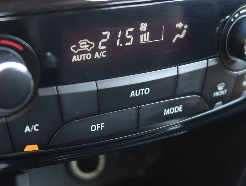 Suzuki Vitara (2016) S 1.4 BoosterJet, 4X4 - fotka 18 z 21