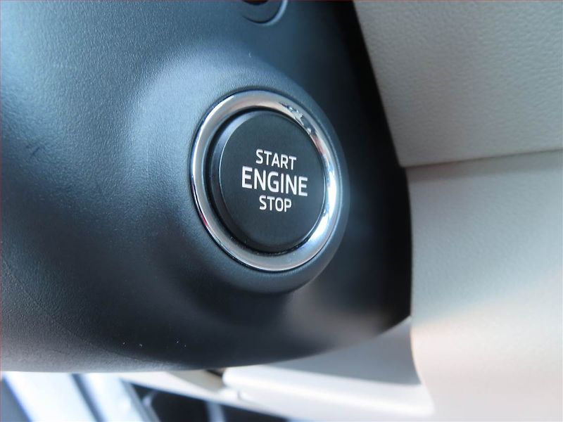 Škoda Karoq (2018) Style Plus 1.5 TSI - fotka 24 z 26