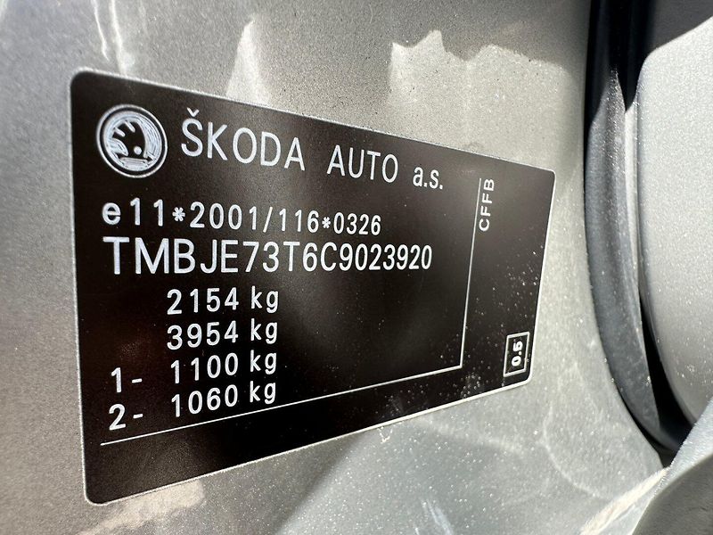 Škoda Superb (2011) 2.0Tdi 103kw - fotka 14 z 29
