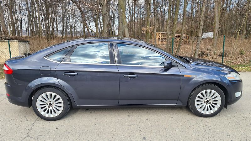 Ford Mondeo (2010) 2.0 /103kW - fotka 1 z 23