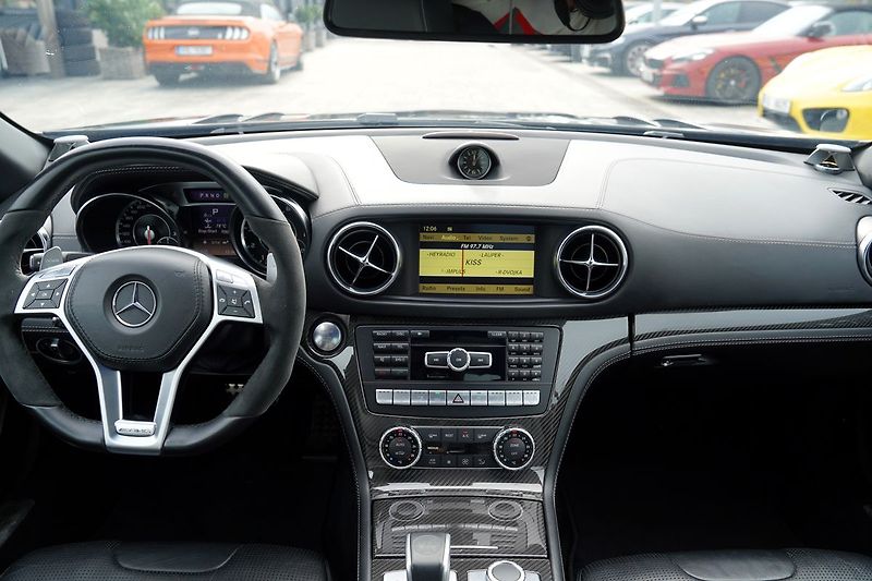 Mercedes-Benz SL 63 AMG Performance/ČR/570PS - fotka 38 z 50