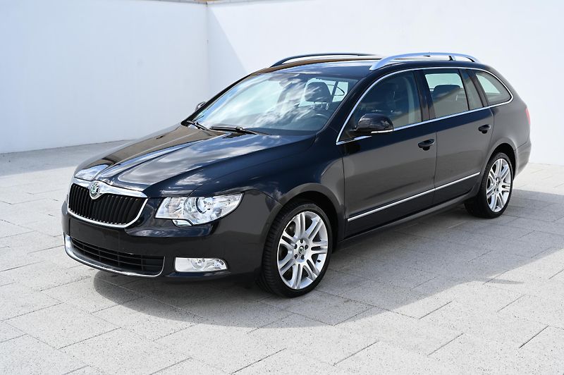 Škoda Superb 2.0TDI 125KW DSG Elegan. 12/09 - fotografie inzerátu