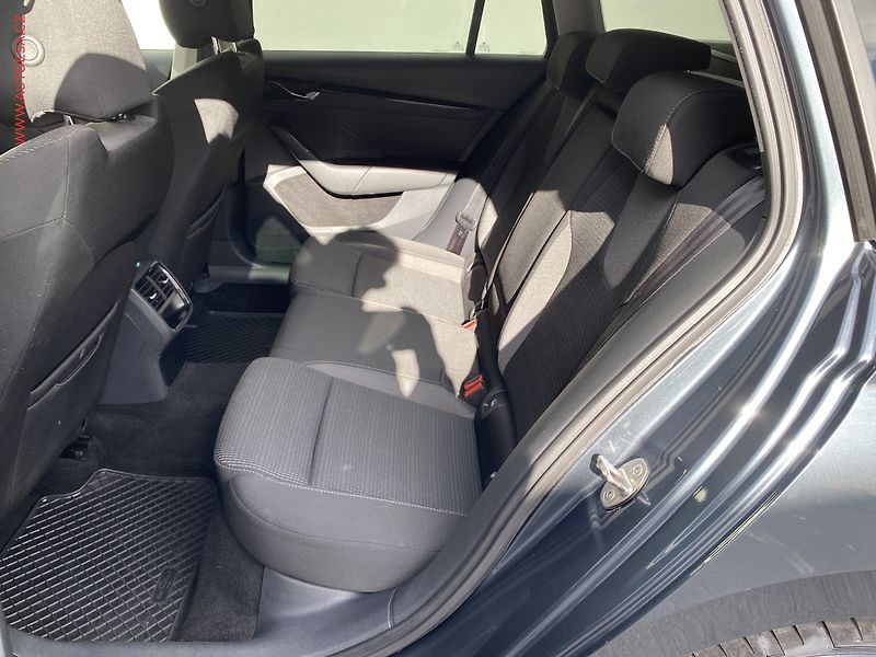 Škoda Octavia (2021) 2.0 TDi, 2.maj,ČR, Ambition - fotka 10 z 19