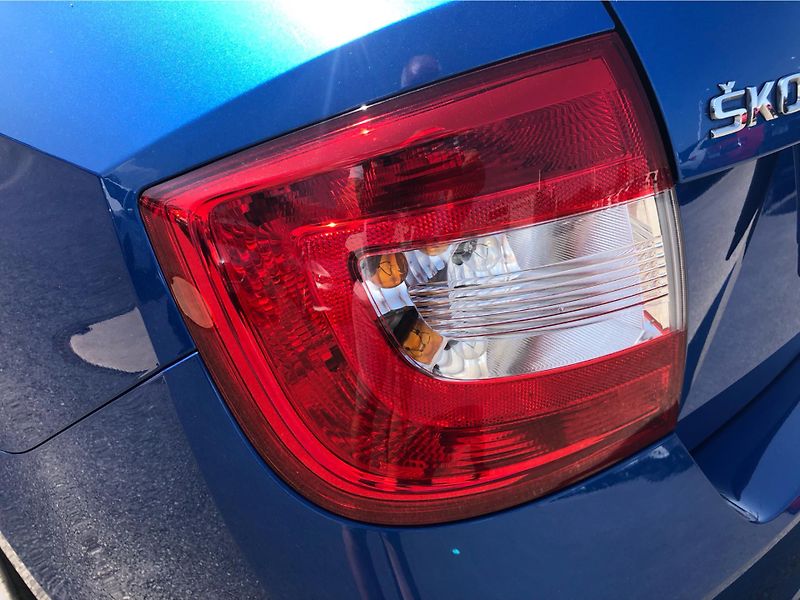 Škoda Rapid 1.2 TSi 63kW AMBITION FRESH - fotka 25 z 27