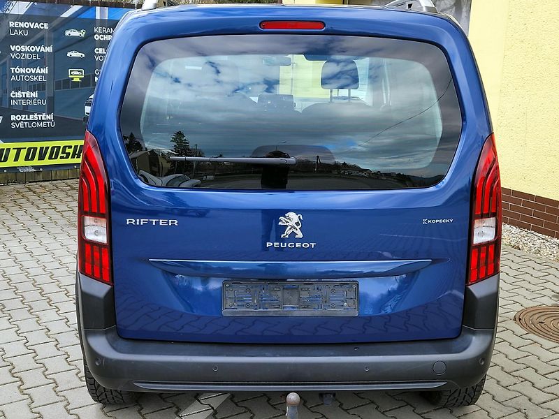 Peugeot Rifter 1,5 B-HDi 96kW,1.majitel,CZ - fotka 9 z 37