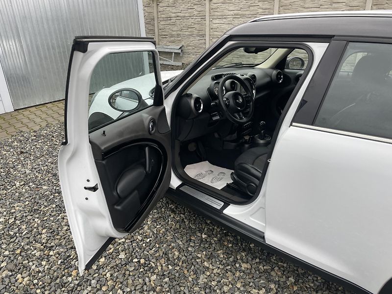 Mini Countryman 2.0SD 110PS COOPER D AUTOMAT!! - fotka 171 z 192