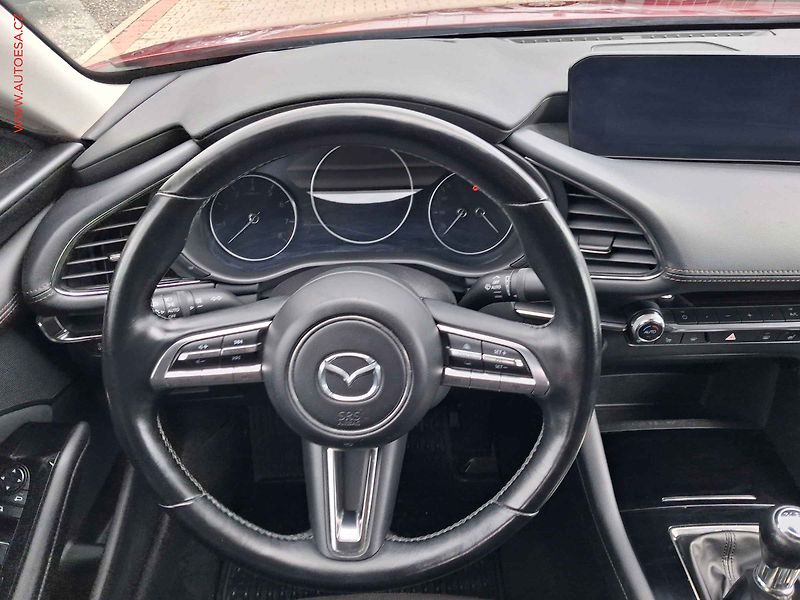 Mazda 3 (2022) 2.0i, 1.maj,ČR, AC, navi - fotka 11 z 19