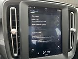Volvo XC40 D3 Automat ČR 1.majitel - náhled 44