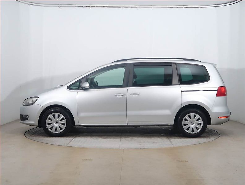Volkswagen Sharan (2013) 2.0 TDI, Automat, Xenony - fotka 3 z 19