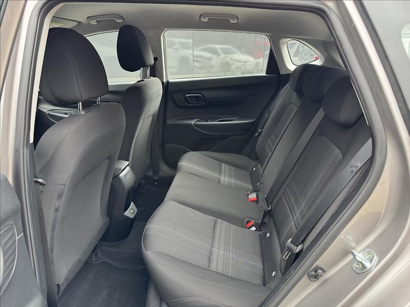 Hyundai i20 1,0 T-GDI Comfort Club ZÁRUKA - fotka 12 z 24