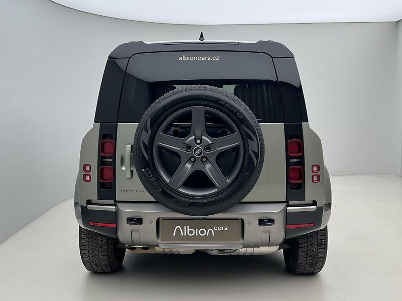 Land Rover Defender 110 D300 X-DYNAMIC SE AWD AUT  - fotka 11 z 48