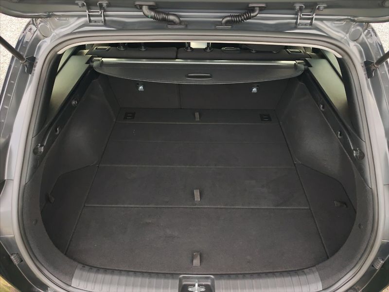 Kia Ceed 1,5 T-GDI Top AT - fotka 11 z 11
