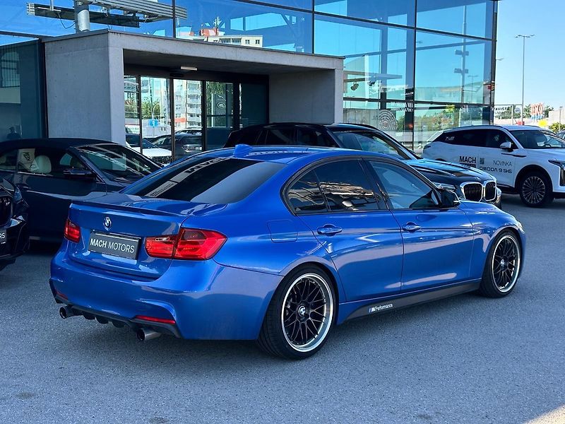 BMW Řada 3 335i, 91 000 Km ! - fotka 3 z 14