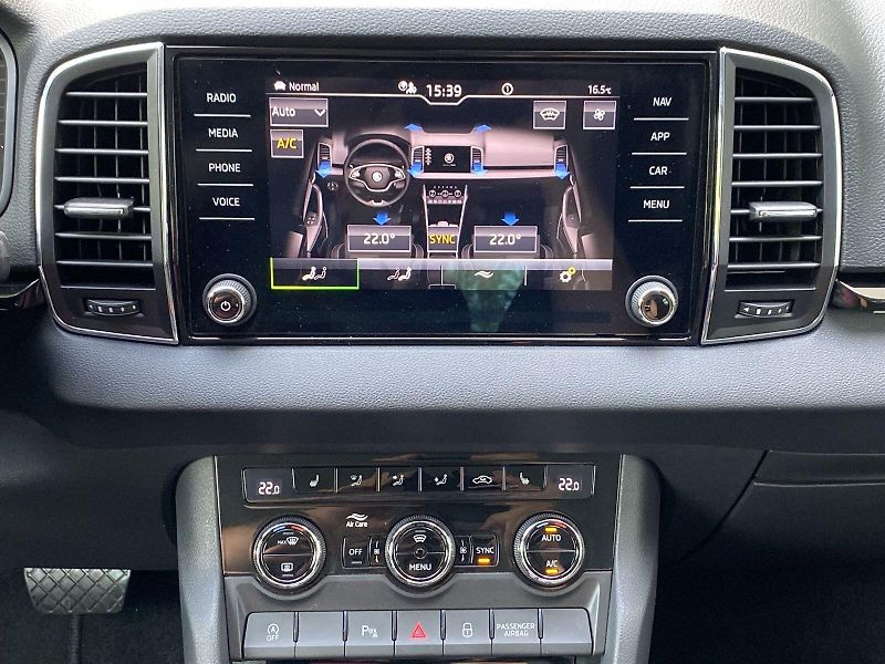 Škoda Karoq (2023) 2.0 TDI 4x4 DSG Style Plus - fotka 12 z 35