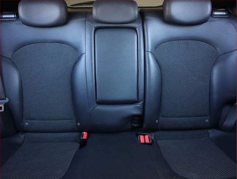 Hyundai ix35 (2011) 1.7 CRDi, Park. senzory - fotka 10 z 15